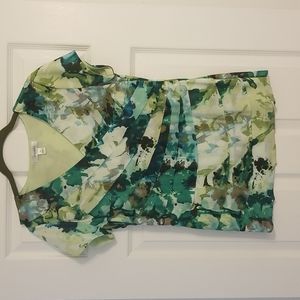 dress barn Women Top size M great for St Patrick's day